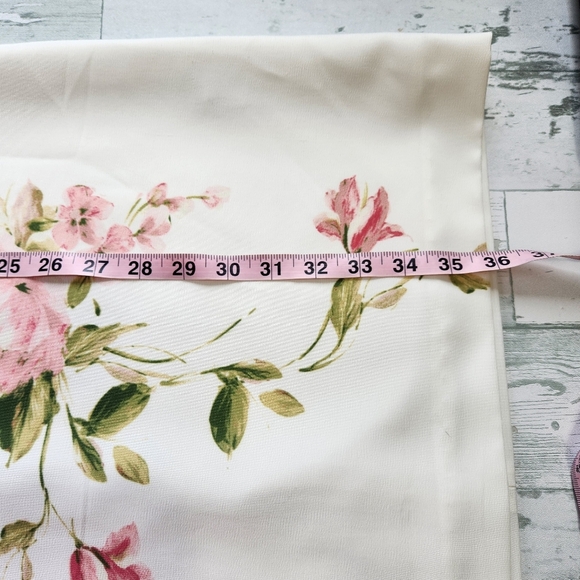 Alex Marie Cream Floral Sheath Dress with Mock Neck for Weddings Size 4 - Picture 7 of 9